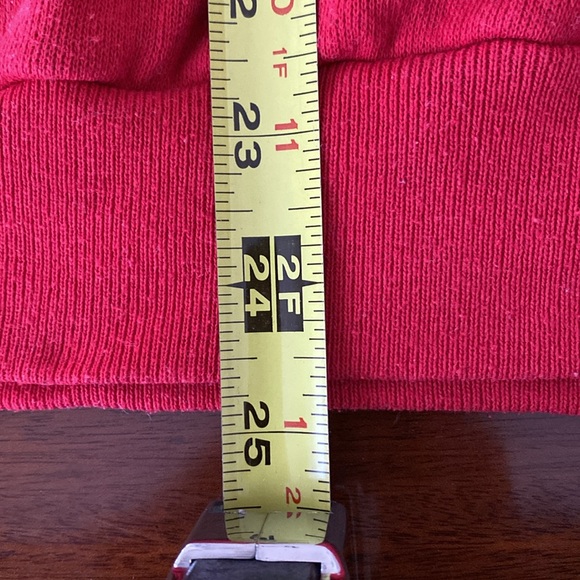 Delta Red Sweatshirt with White Snowflakes Good Condition Womens Large - Picture 10 of 10